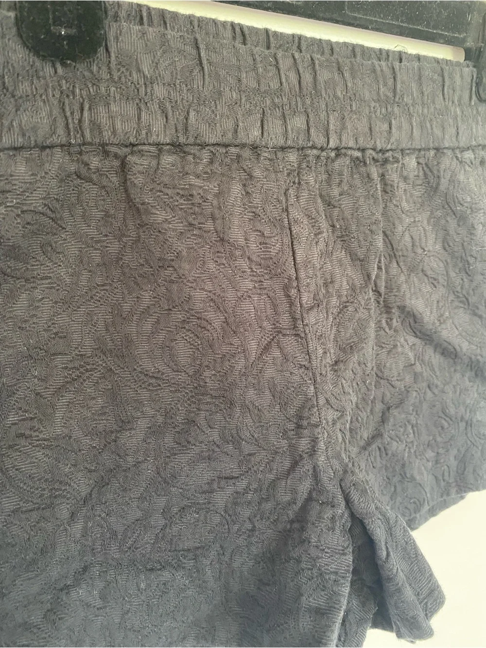 J. Crew Black Textured Elastic-Waist Pull- On Everyday Neutral Shorts size 10